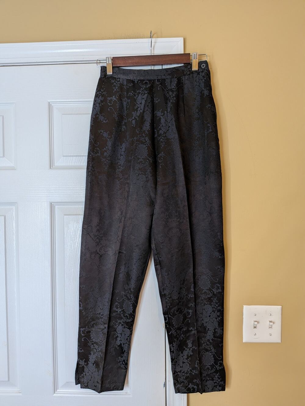 Vintage Anna Sui Black Floral Jacquard High-Rise Trousers Size 6 Luxury Designer